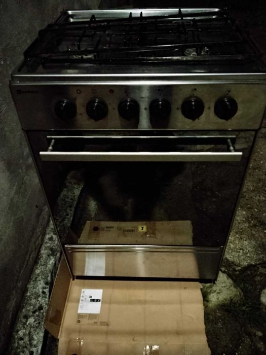 fogao a gaz e eletrico..