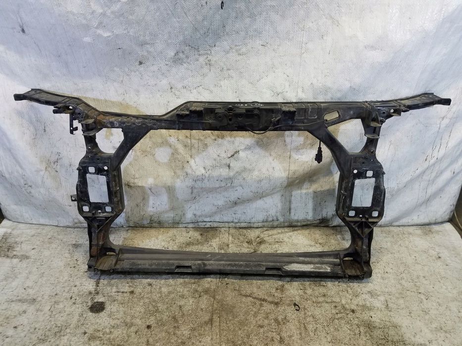 PAS PRZEDNI WZMOCNIENIE GÓRNE AUDI A4 B8 2.0 TDI