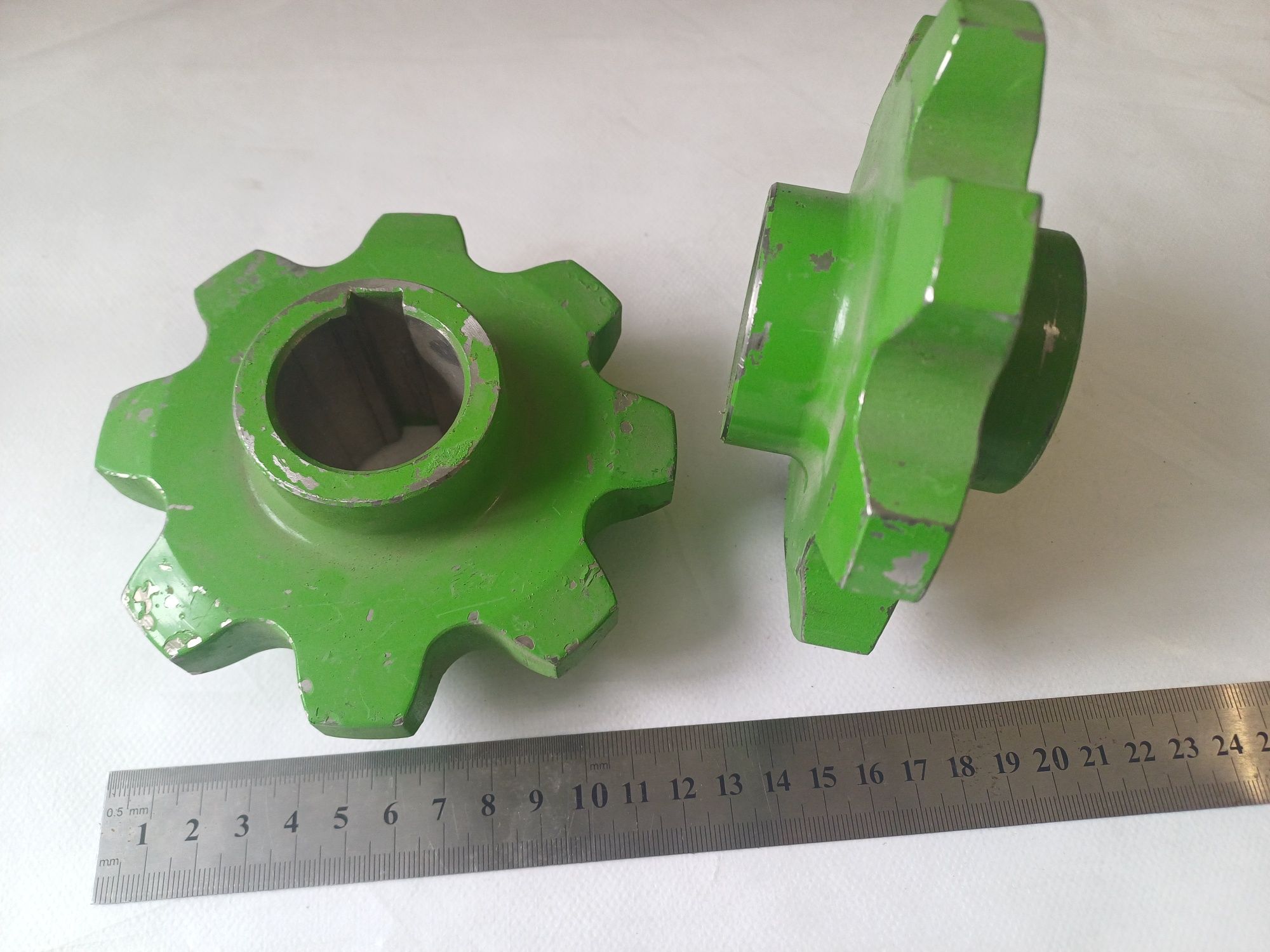 Deutz-Fahr Зірочка елеватора Z8  Дойц фар 06515843, 16034719 підшипник