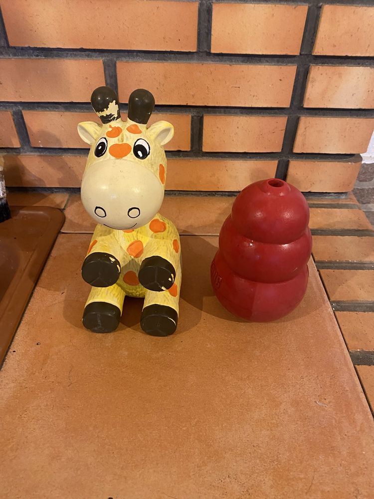 Vendo dois brinquedos Kong