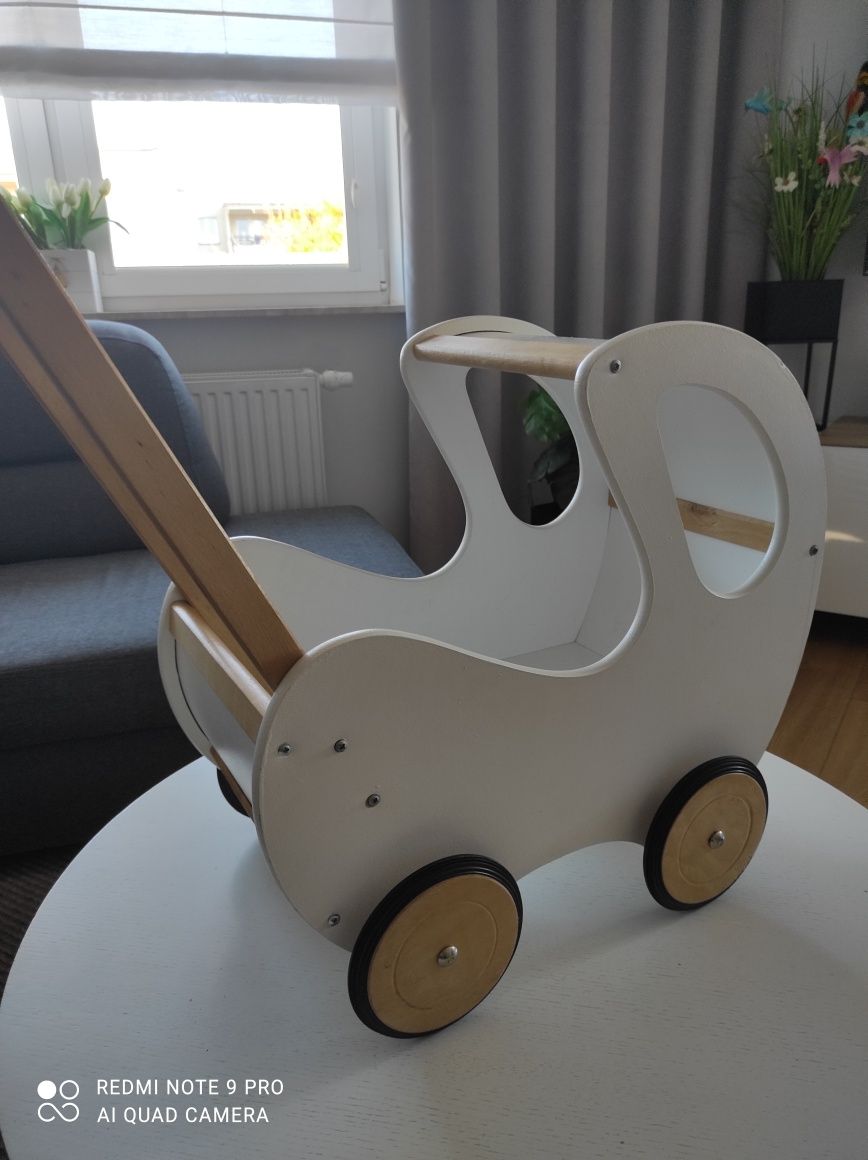 Drewniany wózek dla lalek- turkusowa pracownia