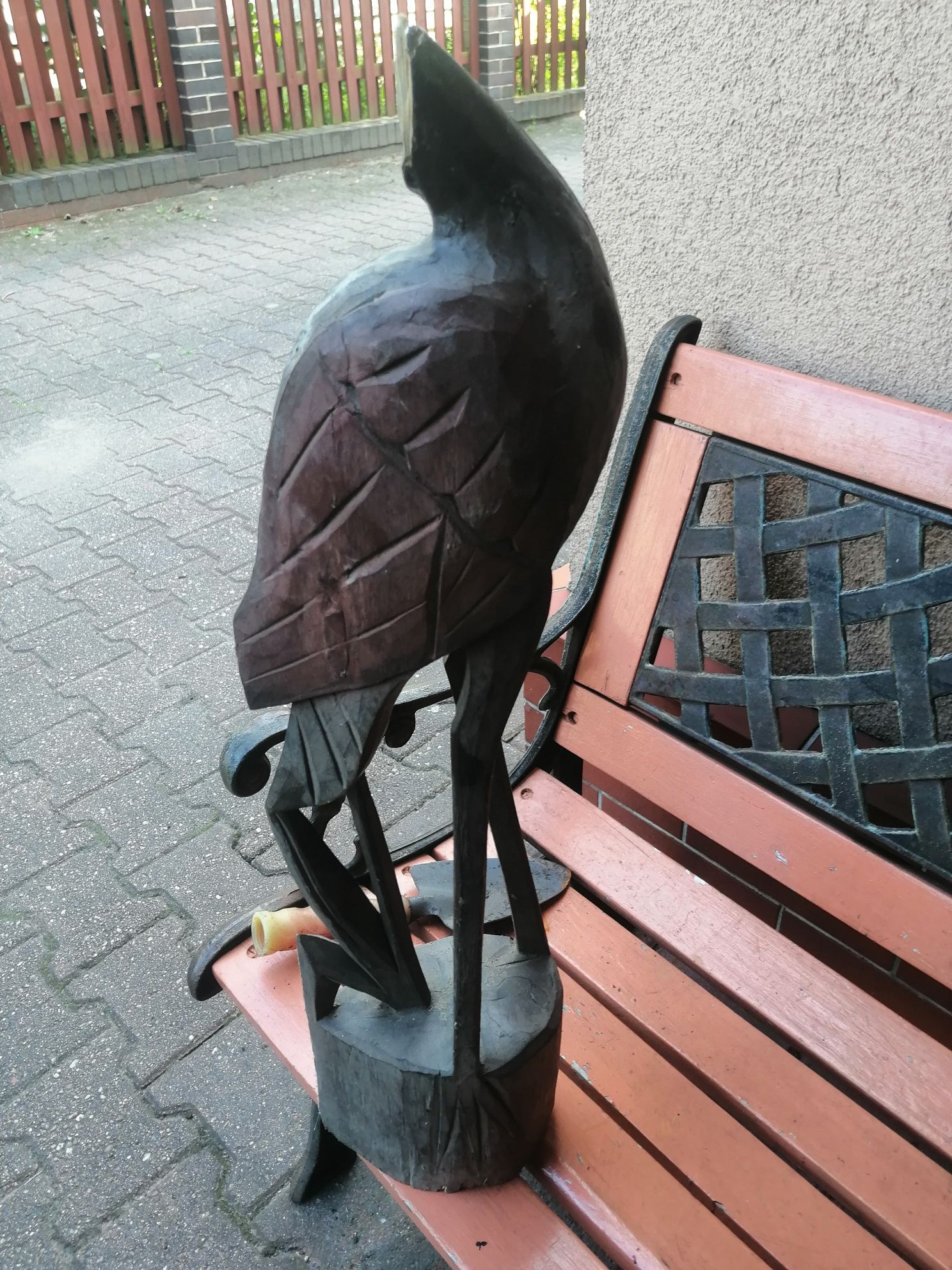 Rzeźba z drewna litego