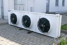 Skraplacz chłodniczy LU-VE model SAV7S8531 V/V SUBC+COLL 2012/2013