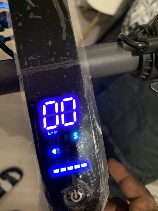 hulajnogę elektryczną