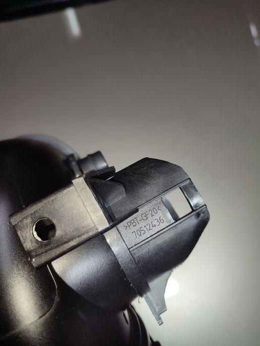 Патрубок турбіни БМВ ,BMW двигун n20 b20, номер 13717605638