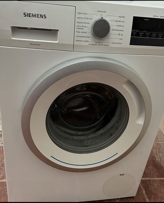 Maquina de lavar roupas SAMSUNG bom estado, excelente marca !