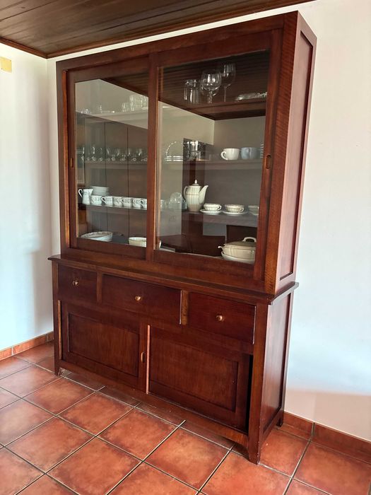 Louceiro em madeira maciça