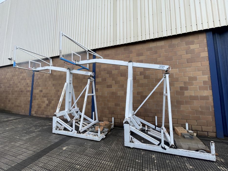 Par de tabelas de basquetebol da GES!