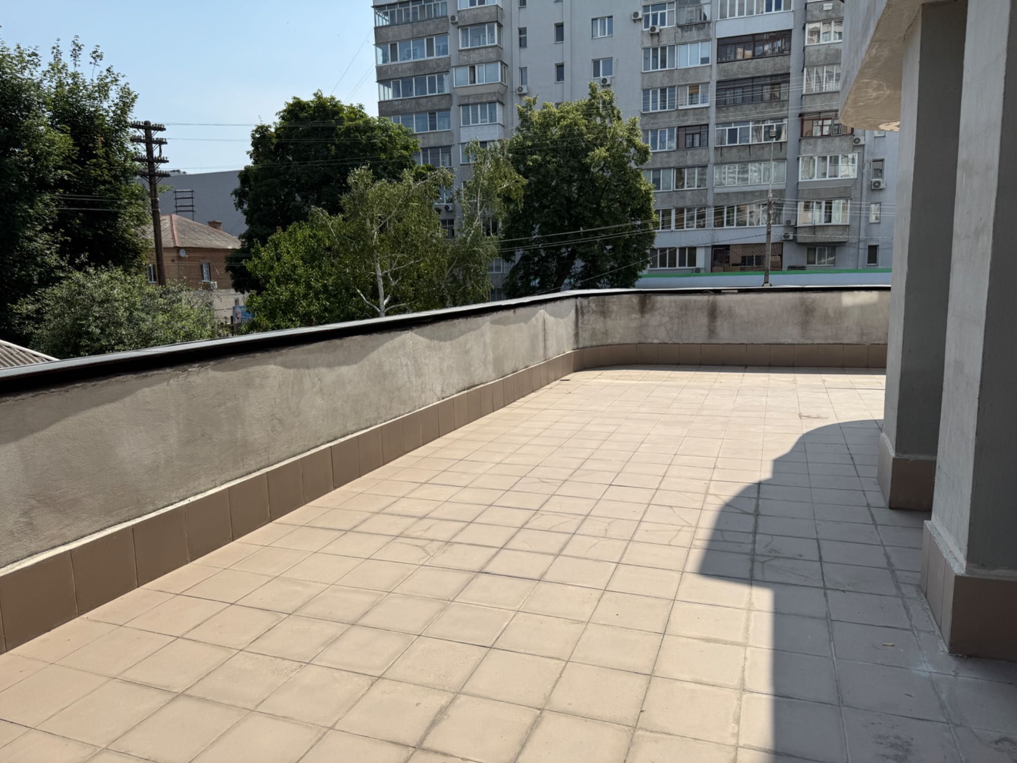 Квартира біля Любави з великою терасою