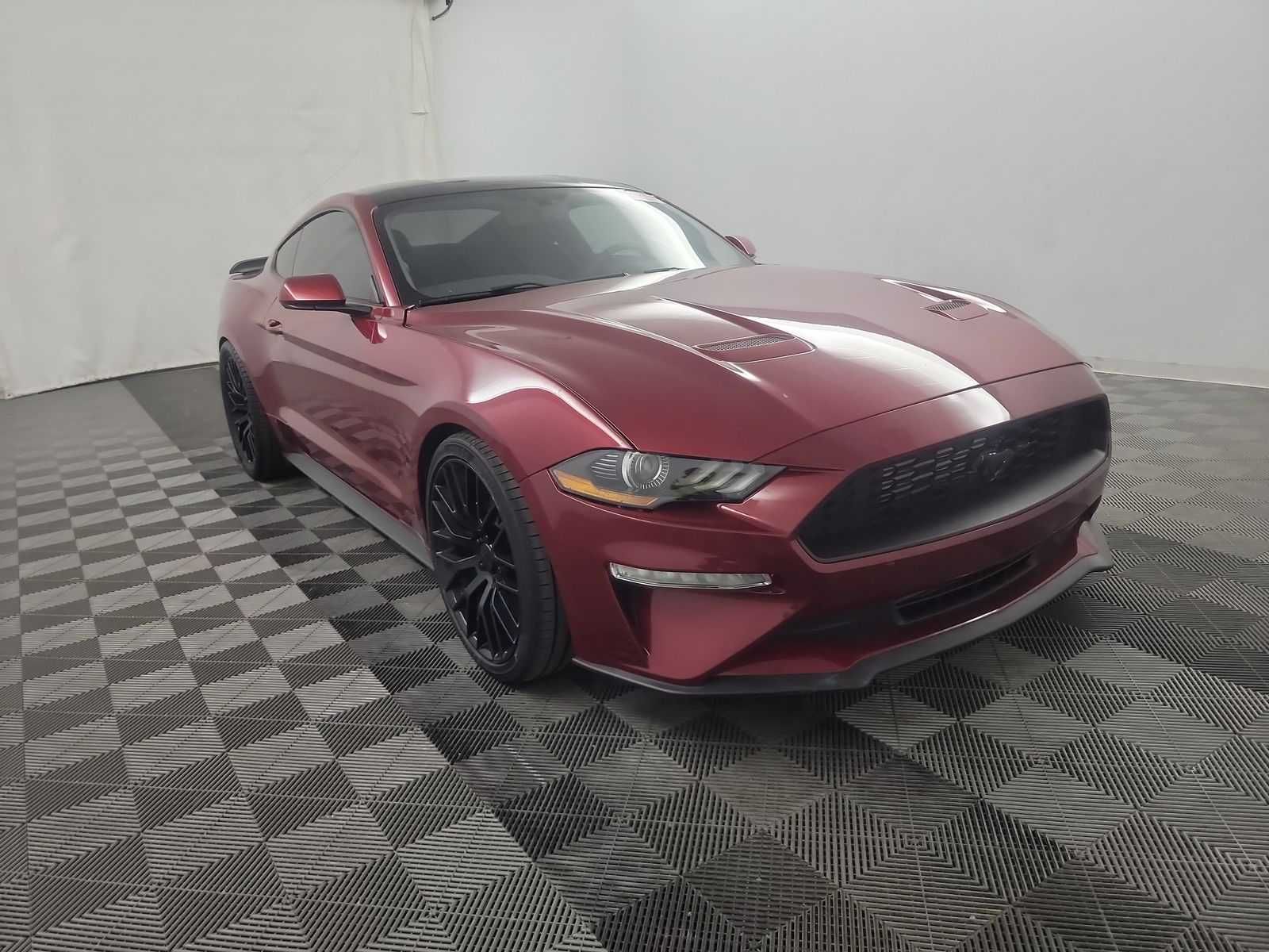 Ford Mustang EcoBoost Coupe 2018