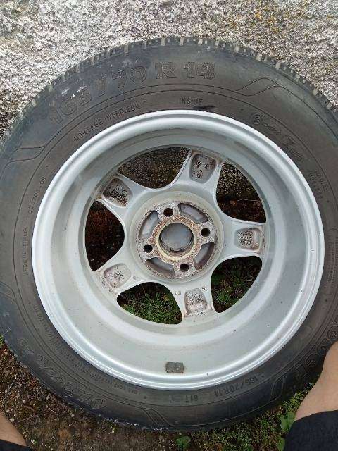 Felgi z oponami Enzo R14
