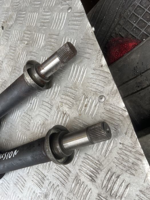 Полуось правая 2.5 Ford Fusion HG9Z3B436E