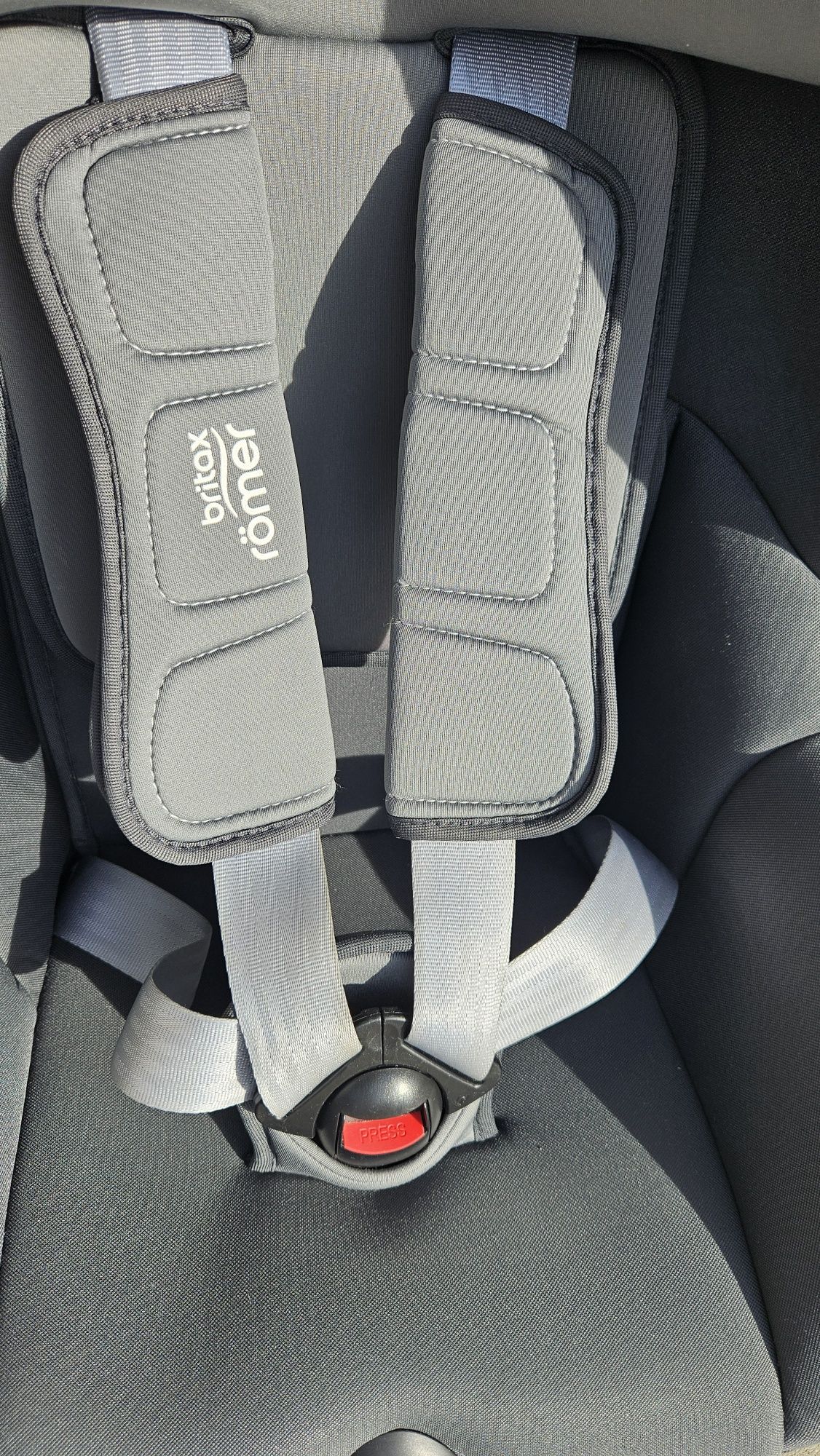 Автокрісло Britax Römer TRIFIX2 i-SIZE Storm Grey