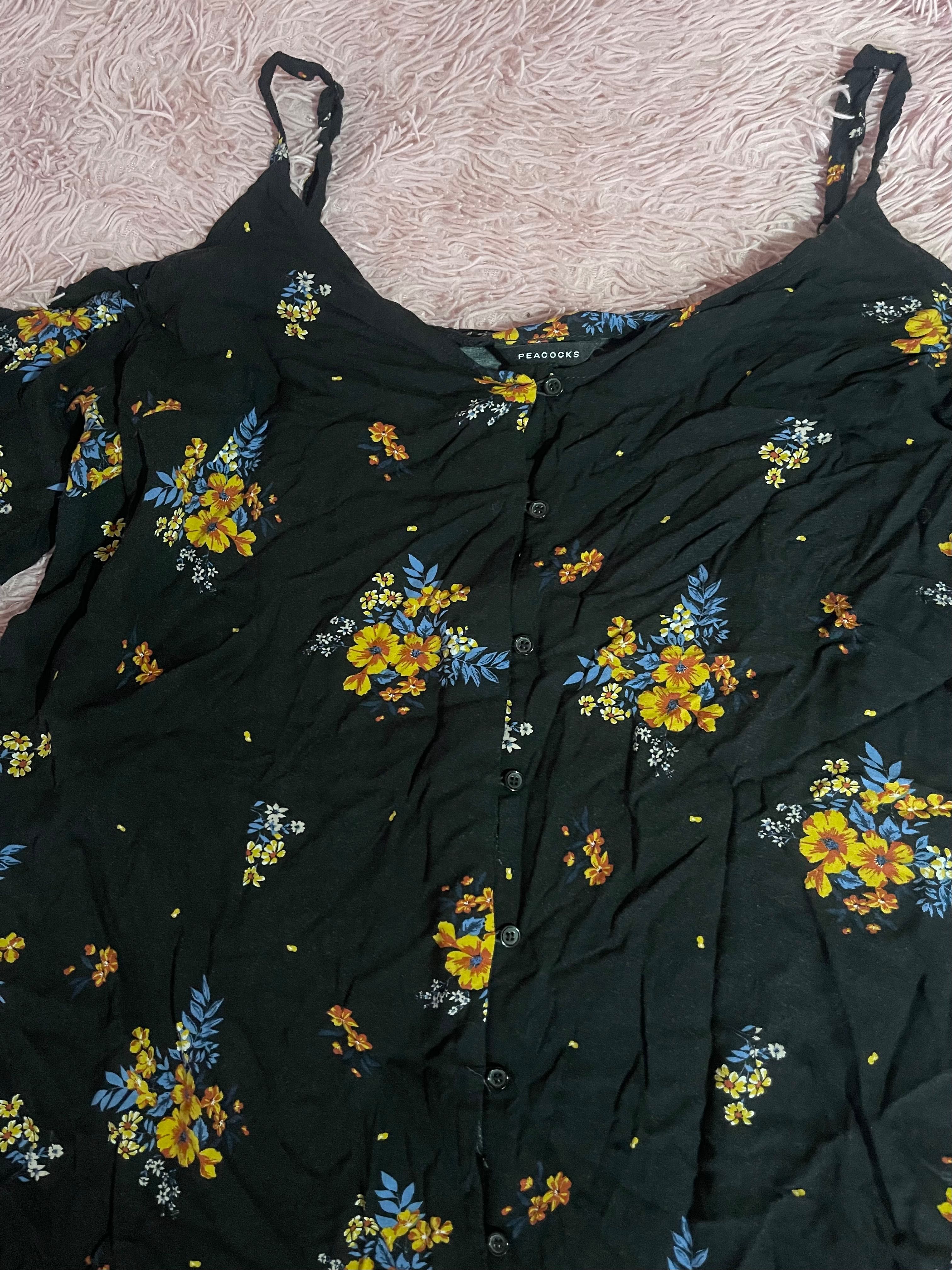 Сукня чорна з квітковим принтом синьо-жовтим