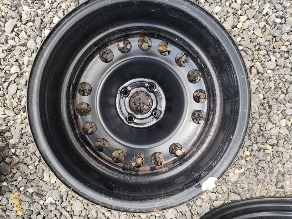Felgi stalowe Opel 16" 4x100 et 37 Super Stan