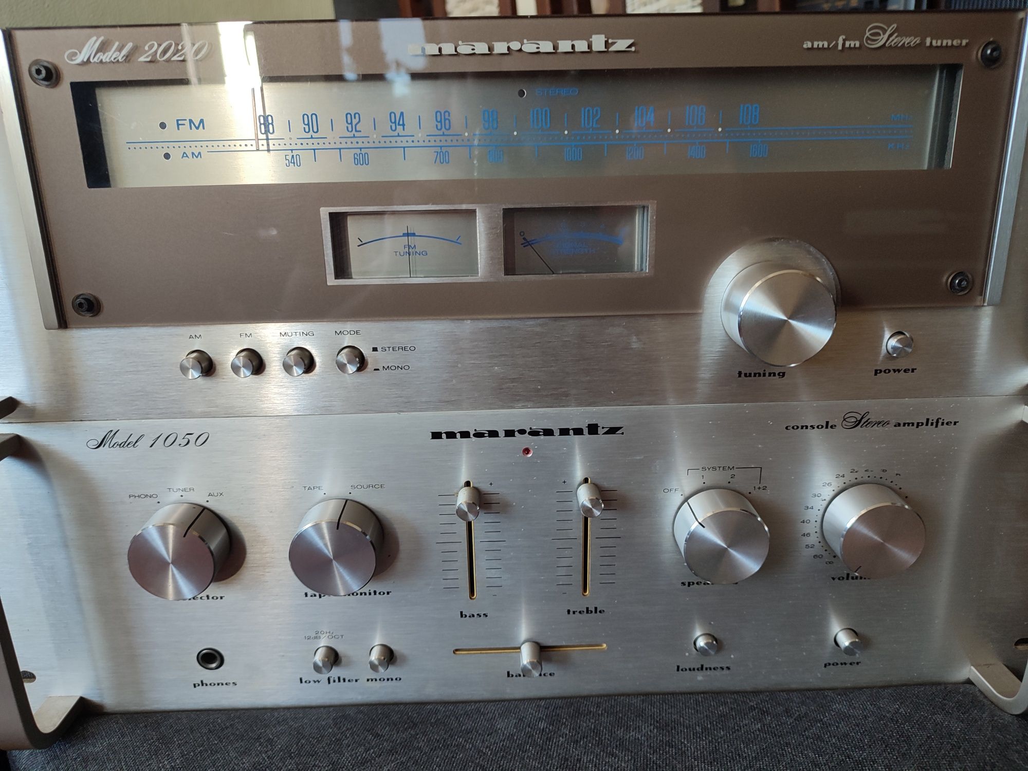 Wzmacniacz Marantz 1050 Tuner 2020