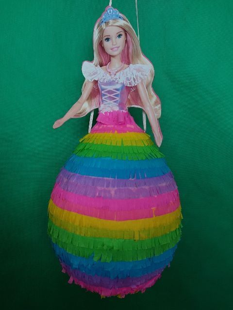 Pinata, piniata Barbie