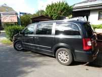 Lancia Voyager auto z salonu w Polsce