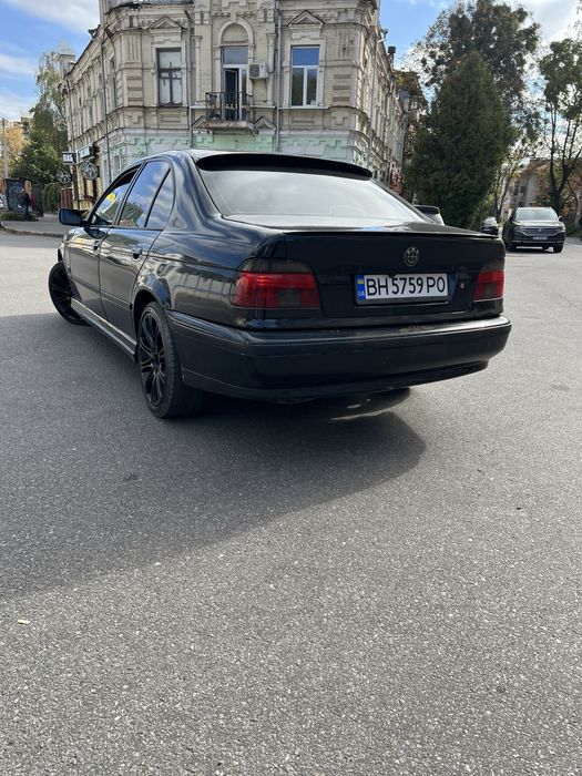 Продам БМВ Е39 3.5 бенз