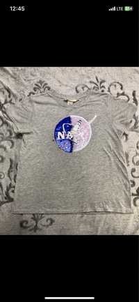 T-Shirt marki H&M z logo nasa