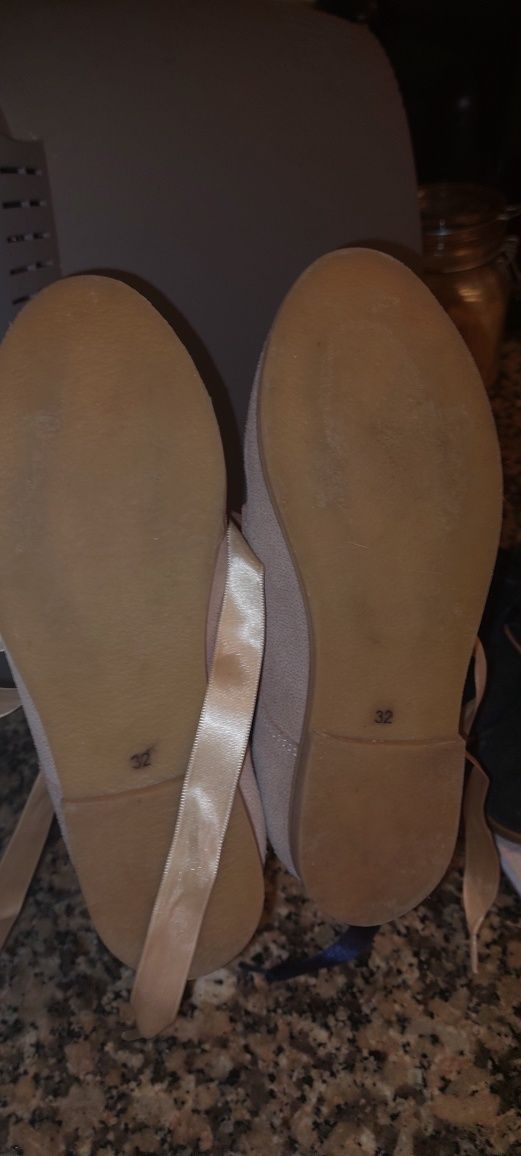 Sapatos formais Ruíka azuis escuros e bege número 32