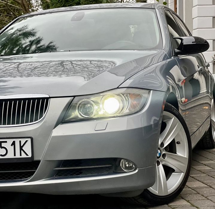 BMW Seria 3 BMW E90 325i 218KM Xenon Fotele Skóra Grzane Felgi 18 Duża Navi PDC