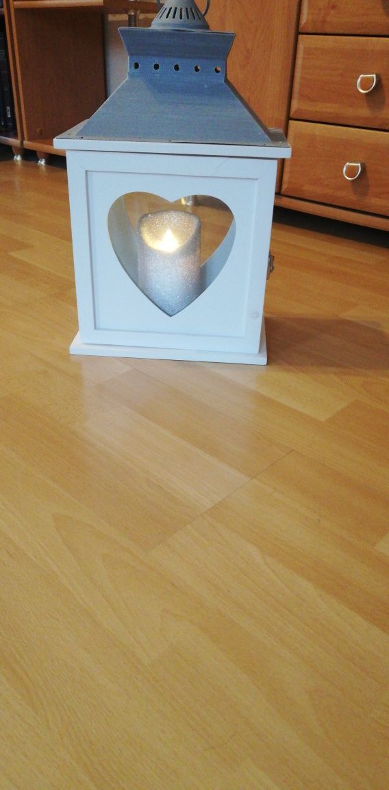 Piękny lampion latarenka serce z home&you ze świeczką elektryczną