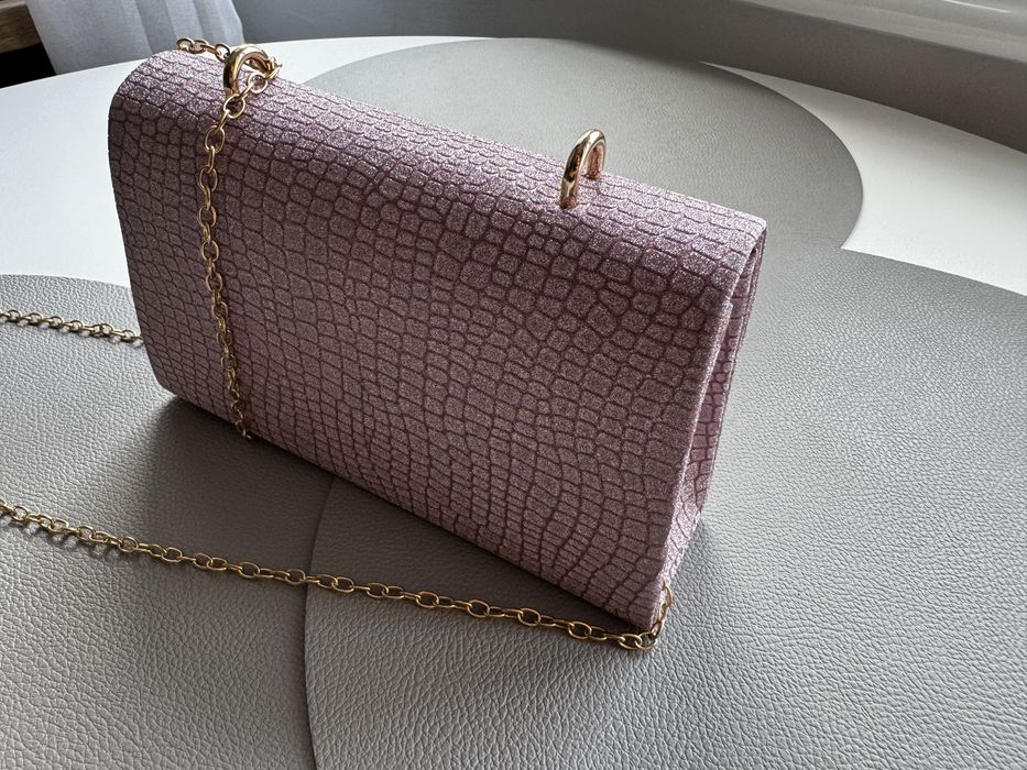 Torebka wieczorowa kopertówka połysk róż