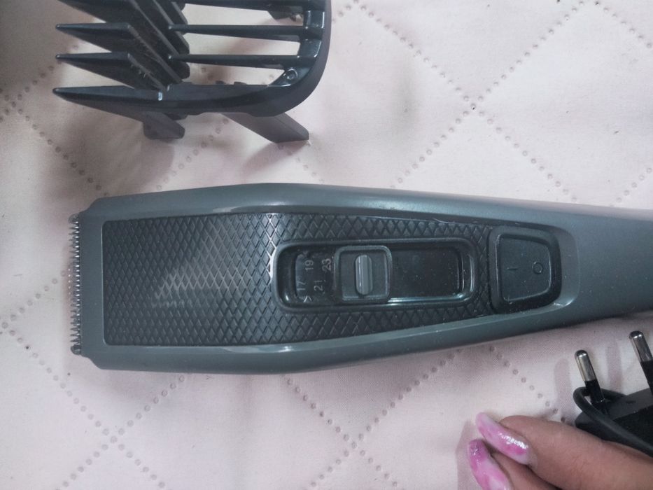 Машинка для стрижки Phillips