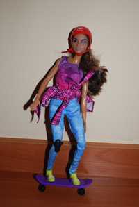 lalka Barbie skate deskorolka sport fit