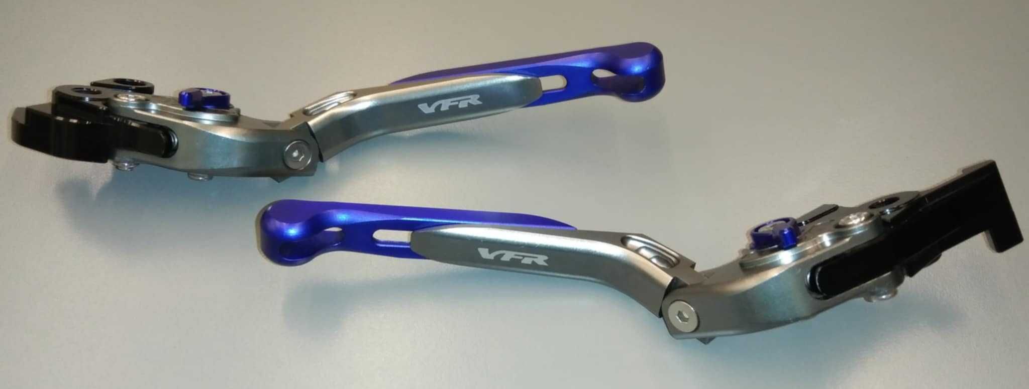 Klamki [aluminium] łamane/regulowane z emblematem VFR [stan bdb]
