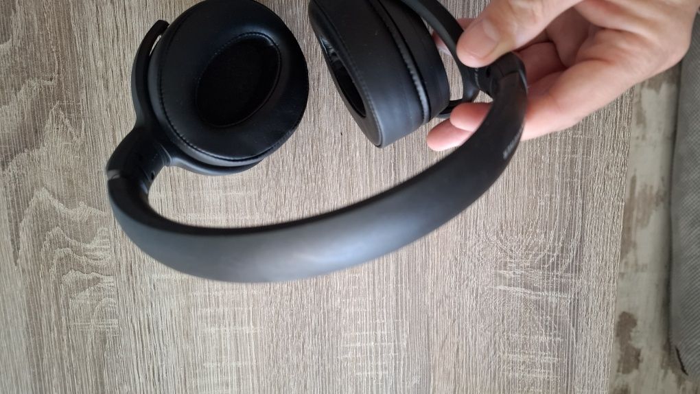 Sluchawki nauszne bluetooth