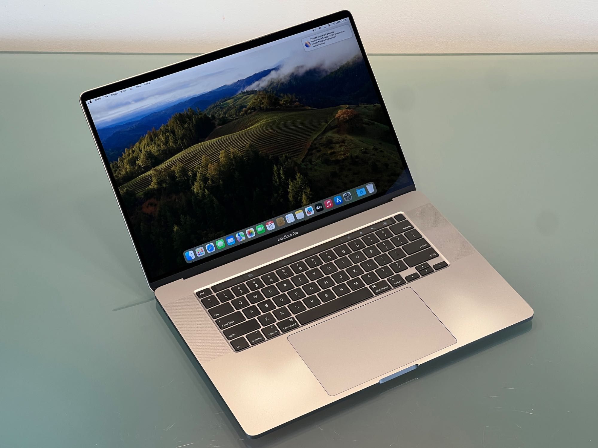 2019 MacBook Pro A2141 16" i9 2.4 GHz 64GB 512GB