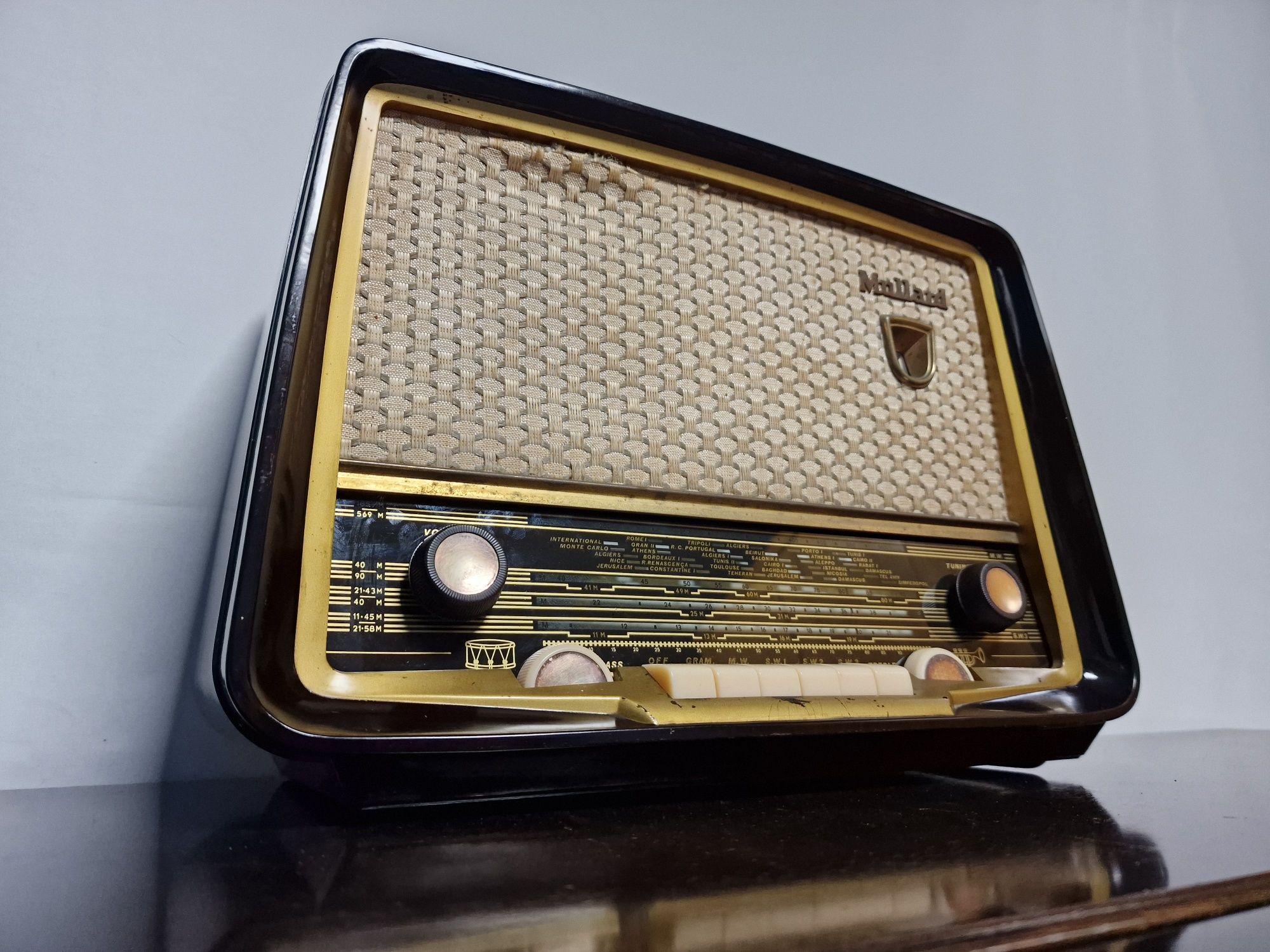 Rádio antigo reparado Mullard
