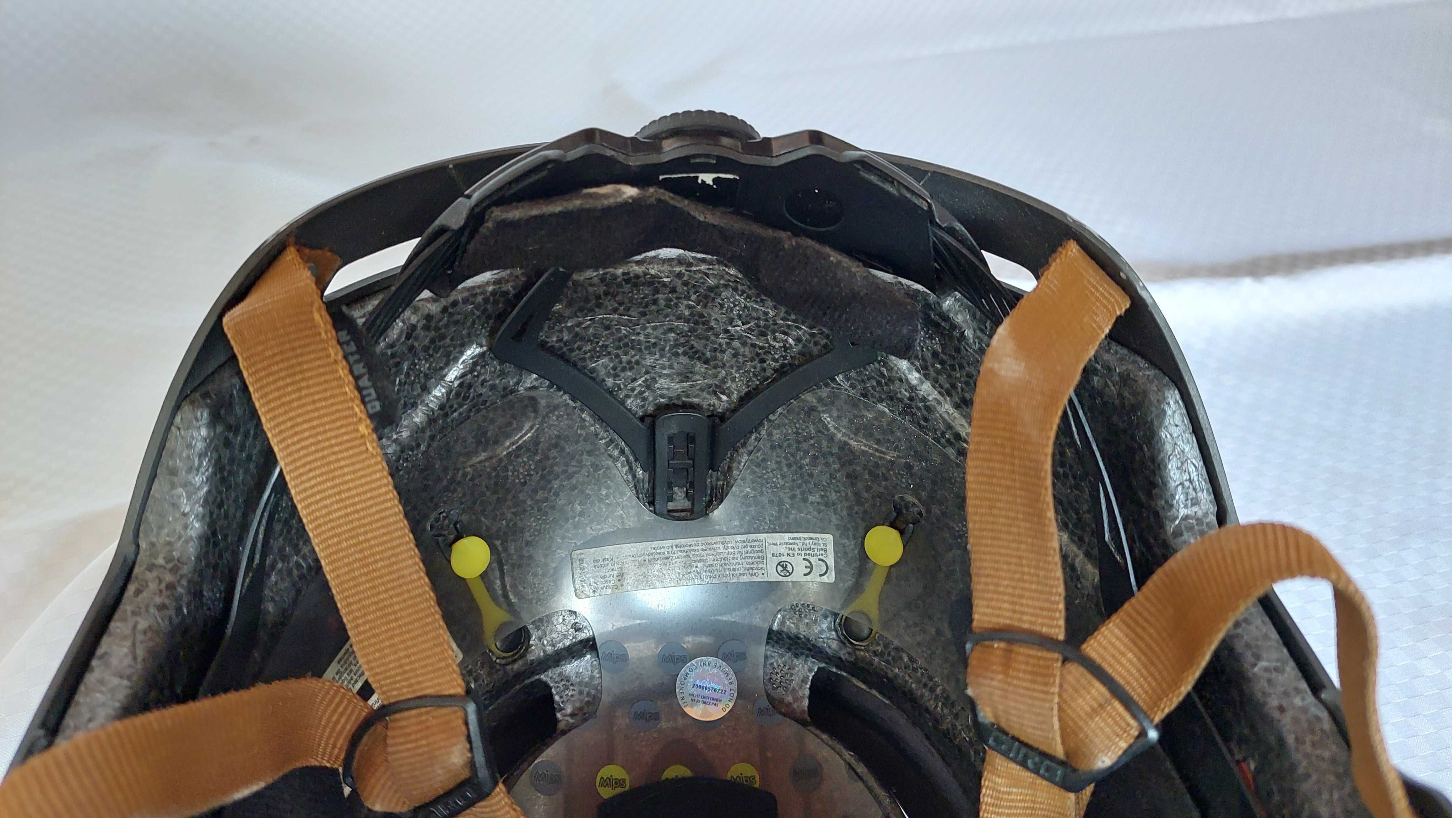 Kask "GIRO"  deskorolka , hulajnoga, dirth