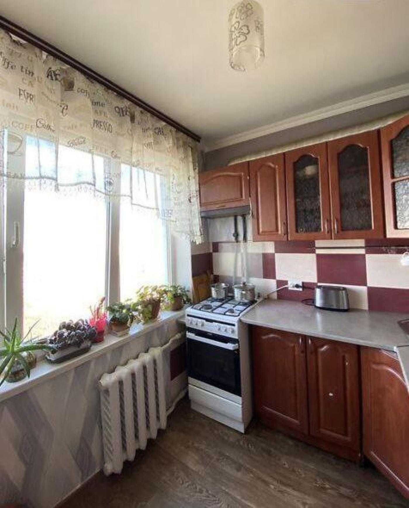 Продаж 3-кімнатної квартири з ремонтом в центрі Вишневого