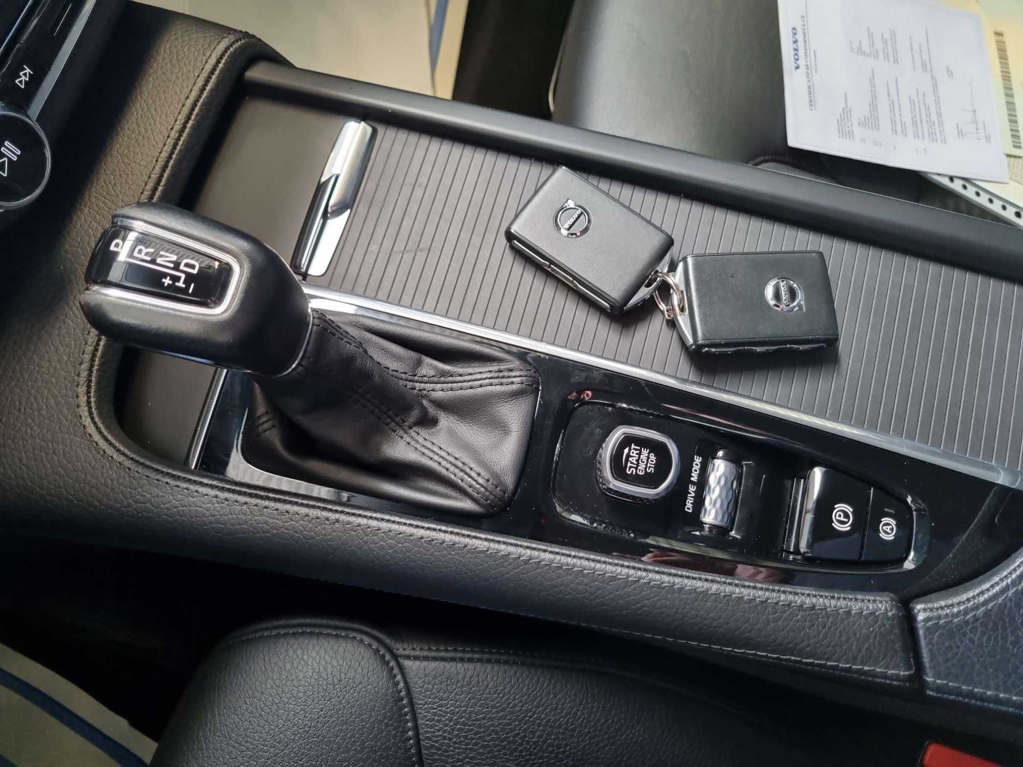 Volvo S90 D4 - Diesel - Automatic  2018