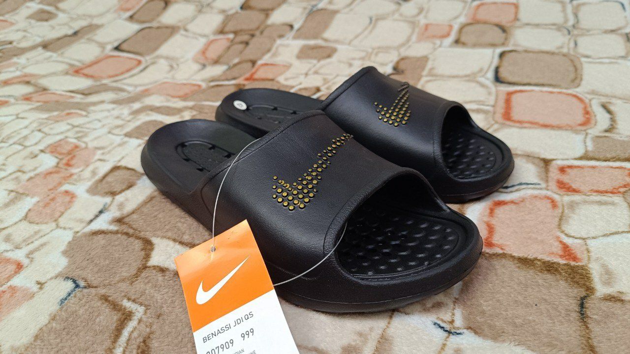 Тапки тапочки шлепки nike stussy benassi Jordan найк стусі Джордан