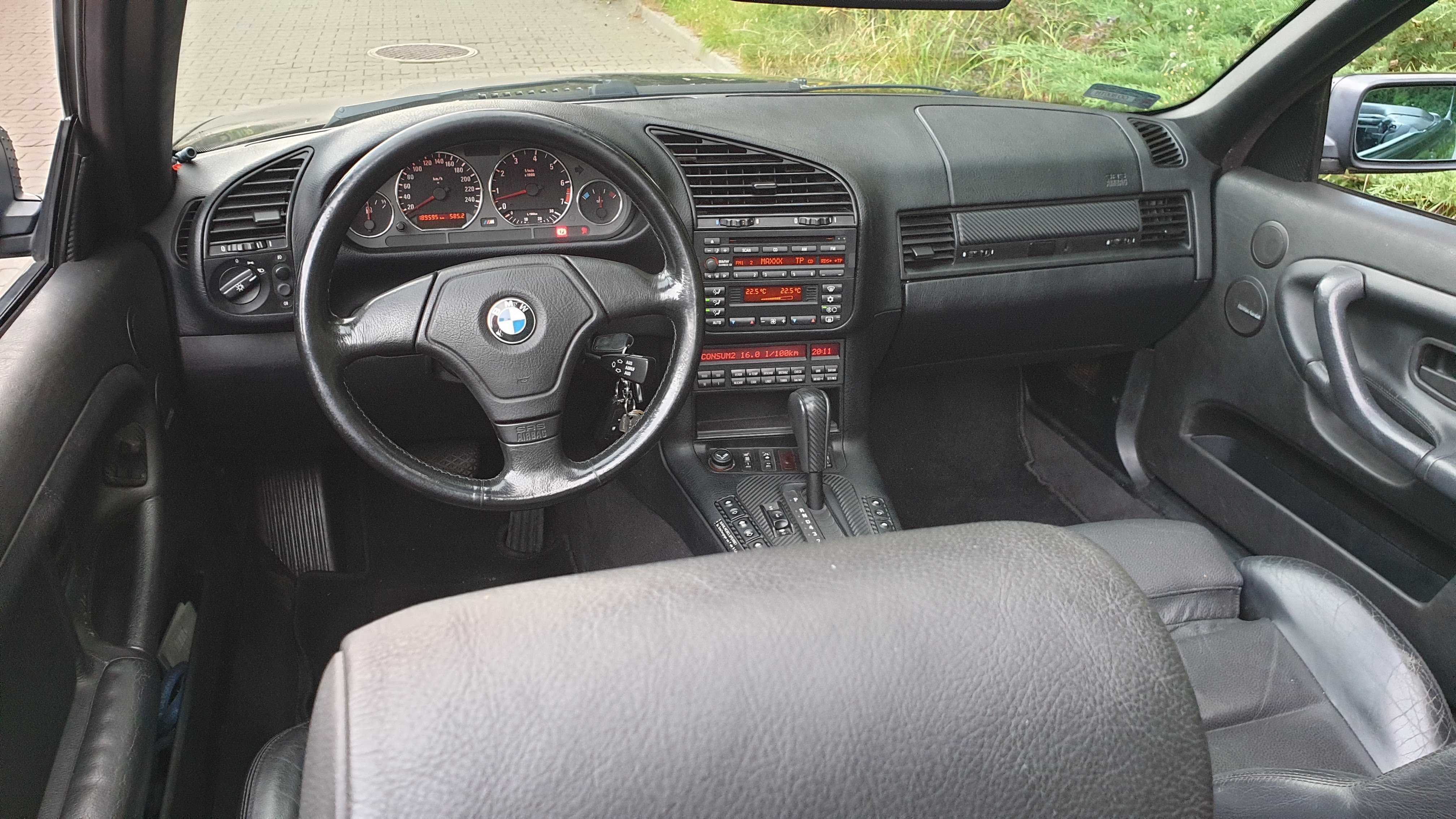 BMW 320i cabrio / dach otwierany z pilota