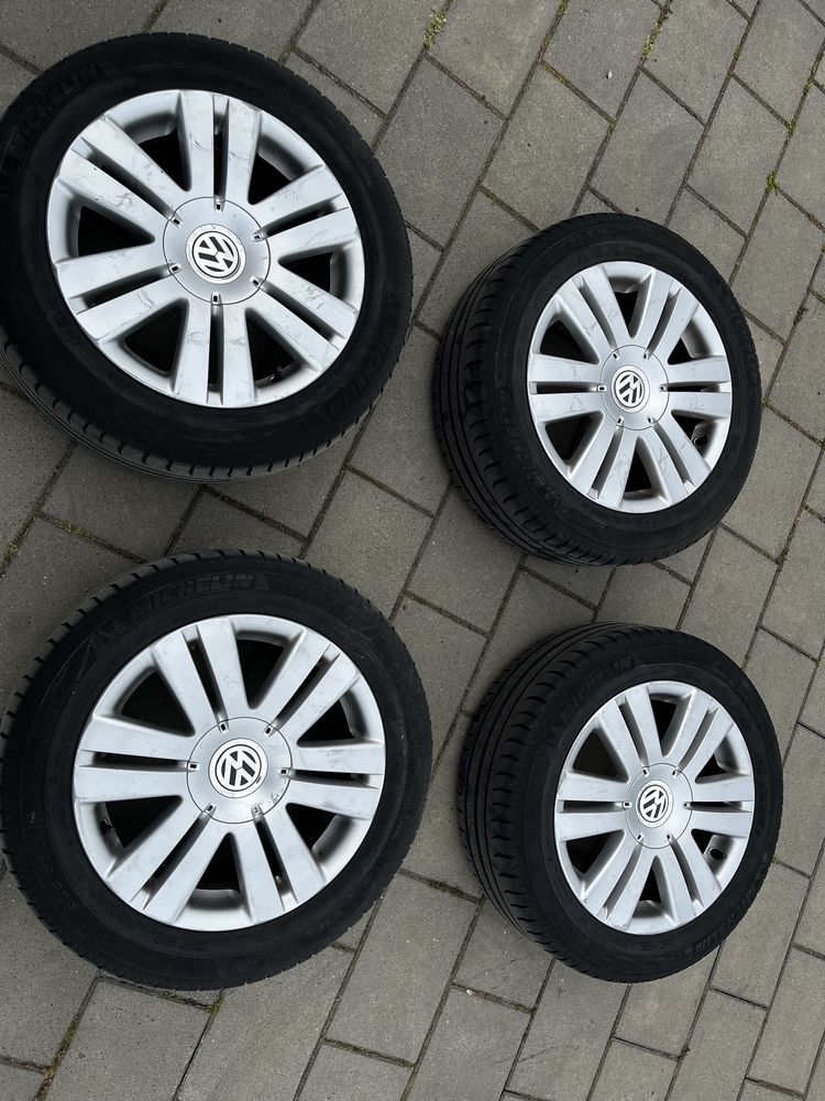 Felgi Koła 16 Vw Passat 5x112 Et 45