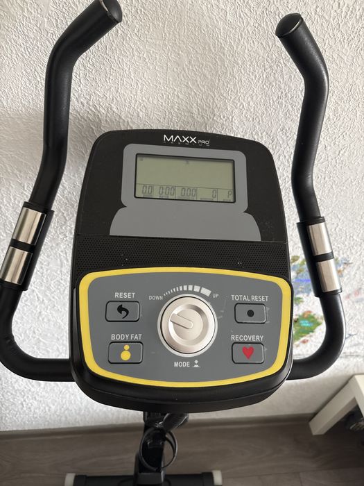Велотренажер MAXX Pro MB6