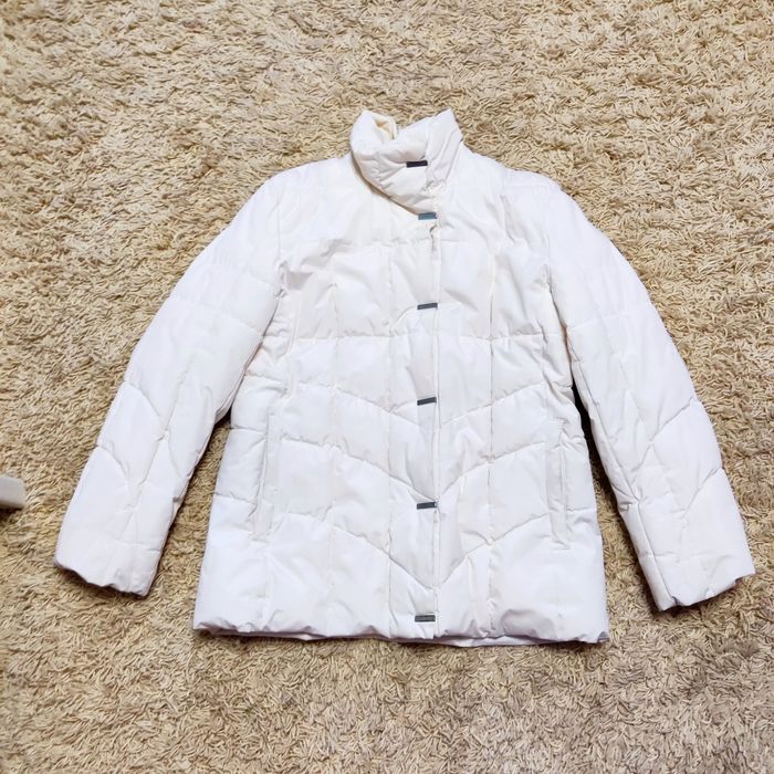 Зимовий пуховик 38 розмір