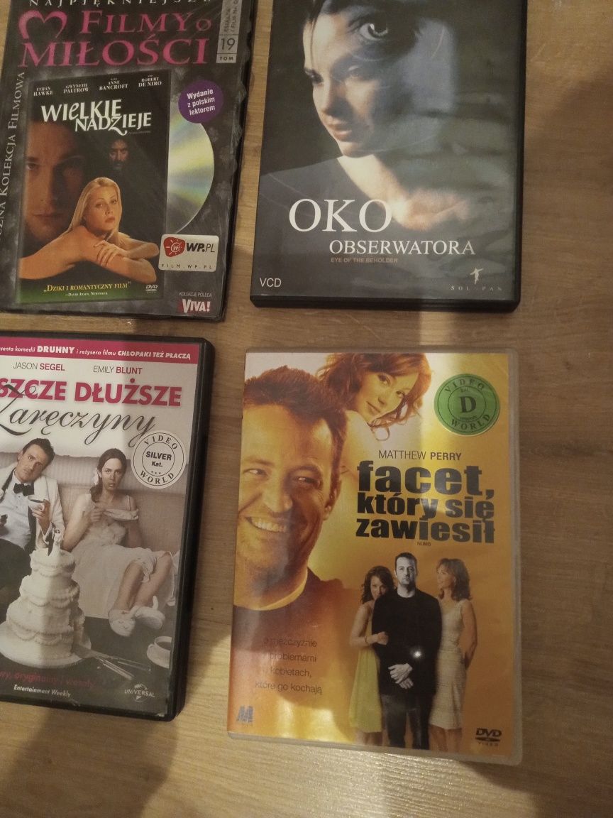 Filmy DVD 4 sztuki stan bardzo dobry