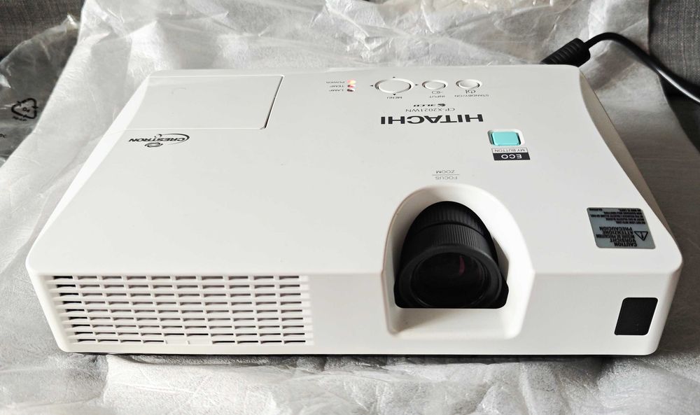 Projektor Hitachi CP-X2021WN 3LCD (wyswiecone 6H)