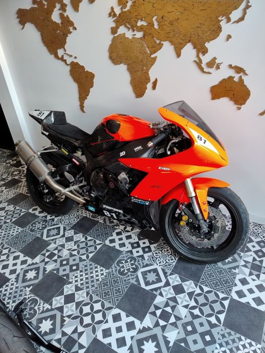 Yamaha R1 RN09 2003 Torówka