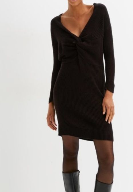 B.P.C sukienka dzianinowa czarna ze splotem dekoracyjnym ^44/46