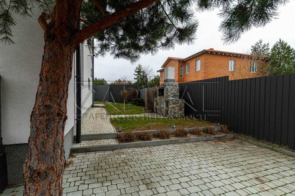 Продажа Дома! с Бассейном ! большая территория Киев