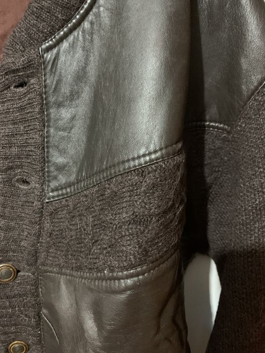 Casaco de malha com couro