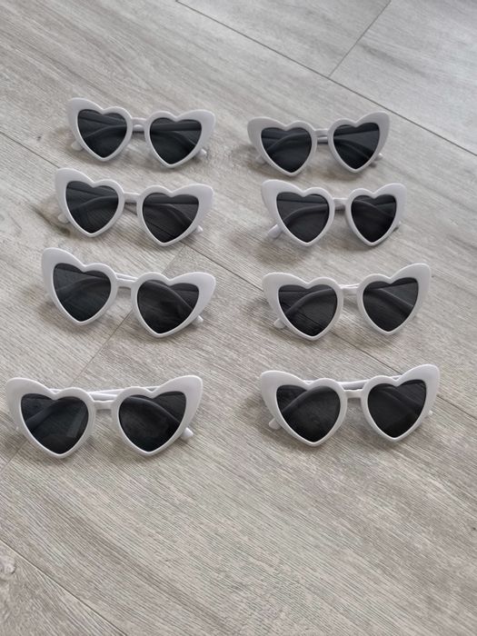 8 sztuk okularów białych serc do zdjęć nowe