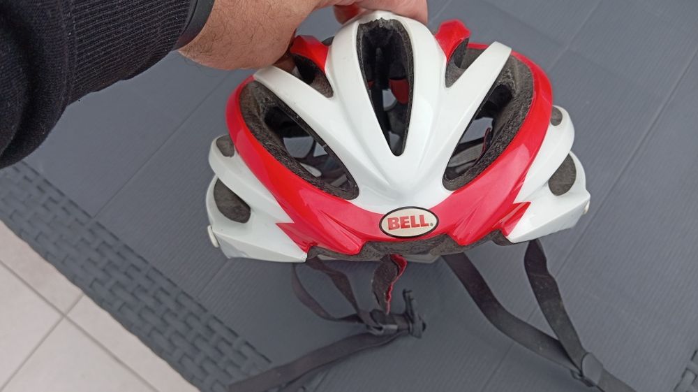 Capacete marca  Bell